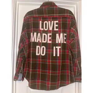 Vintage flannel with original art. Size M.